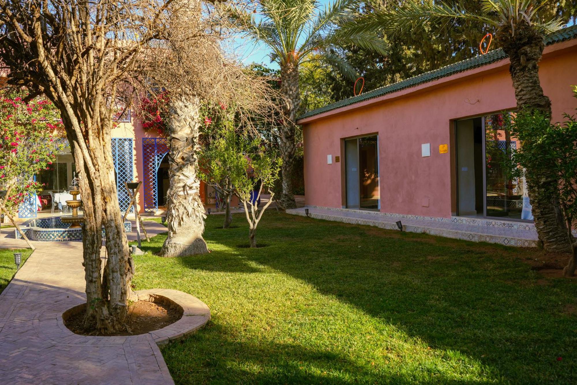 Riad Redwan Douar Caid Layadi Bagian luar foto