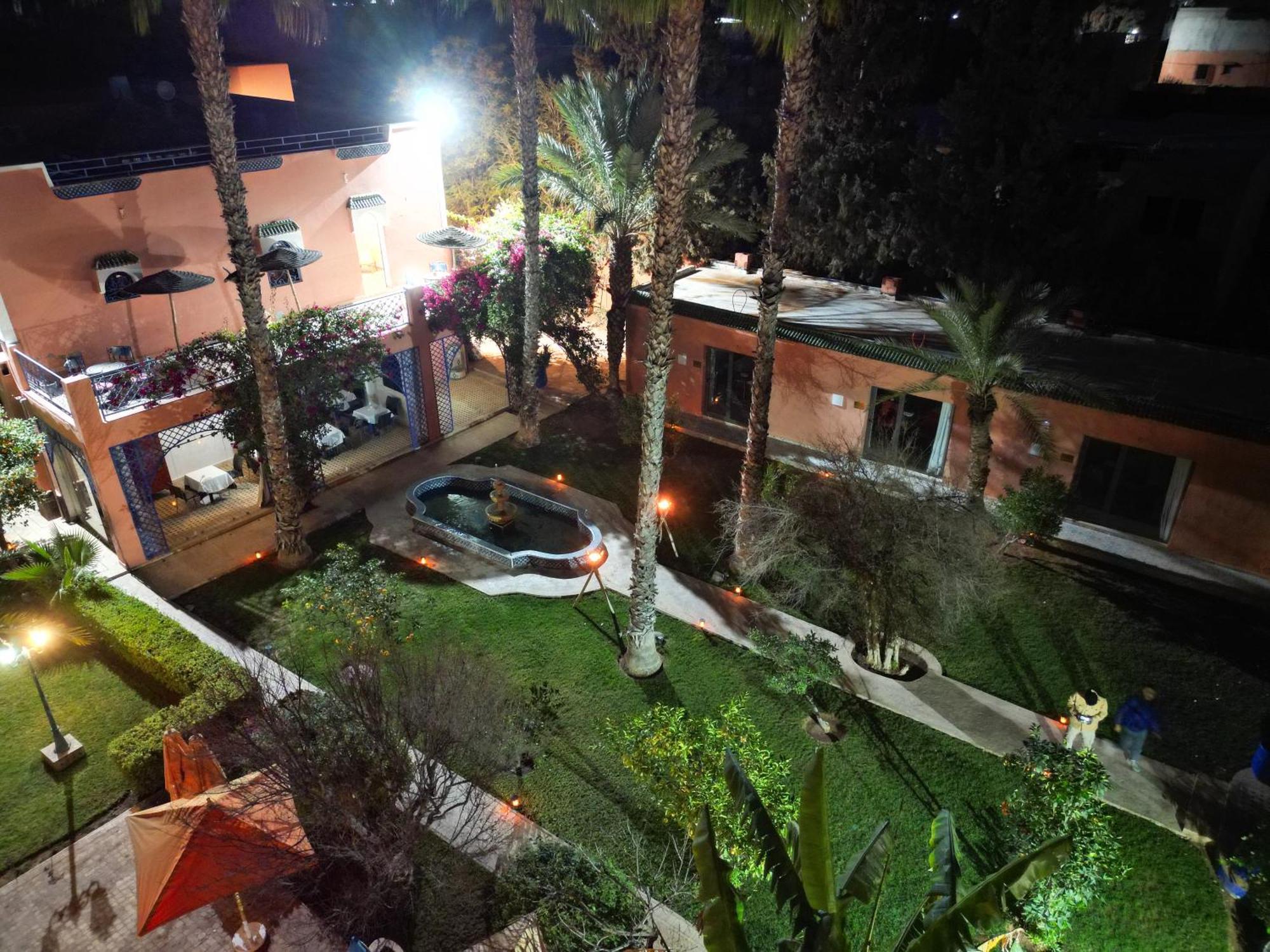 Riad Redwan Douar Caid Layadi Bagian luar foto