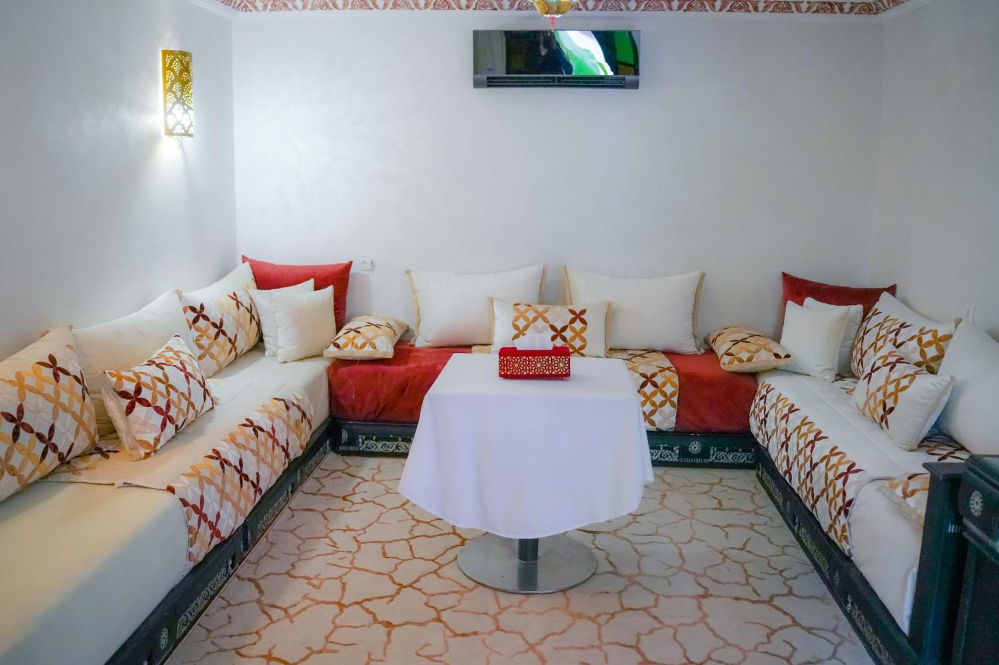 Riad Redwan Douar Caid Layadi Bagian luar foto