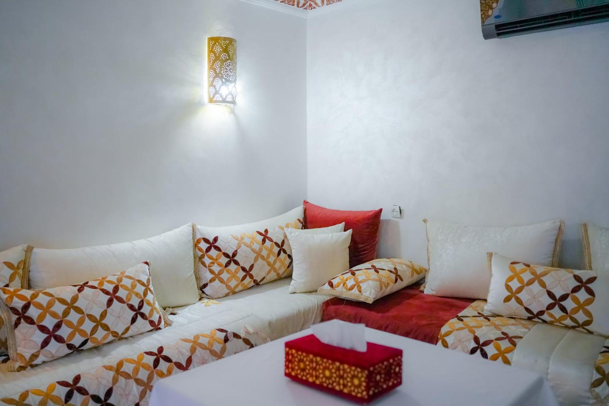 Riad Redwan Douar Caid Layadi Bagian luar foto